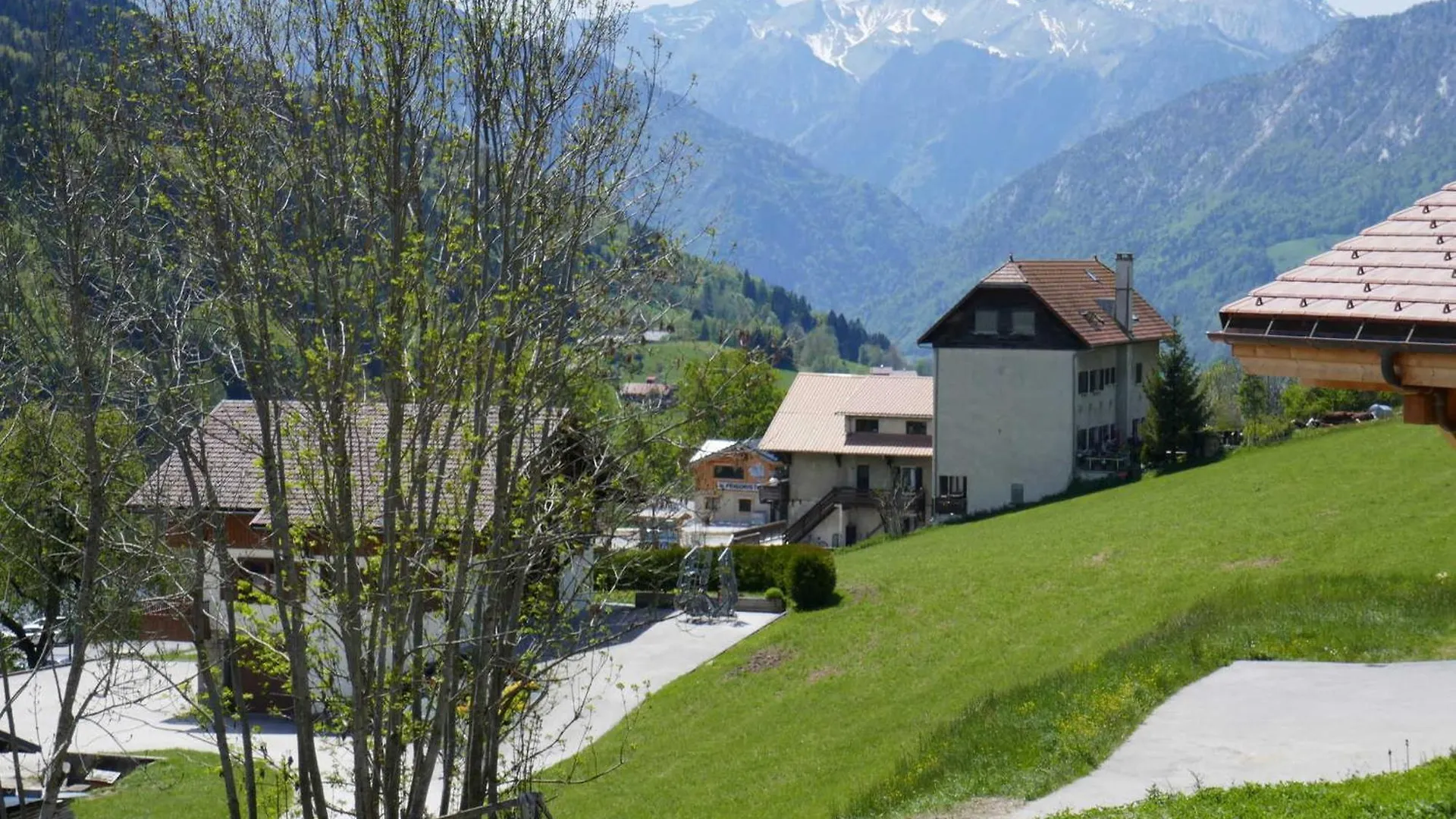 Appartement Cosy 3 Pieces Avec Balcon Et Garage, A Proximite Des Pistes Et Commerces - Fr-1-459-164 Le Grand-Bornand 0*,  France